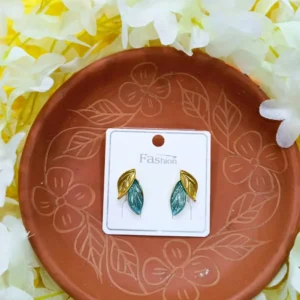 সোনালি পাতা